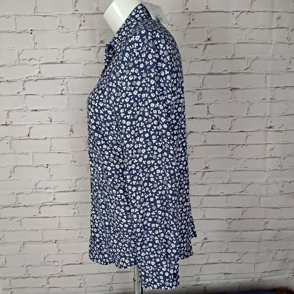 𝅺TOPSHOP Floral‎ Button down Shirt - Picture 4 of 9